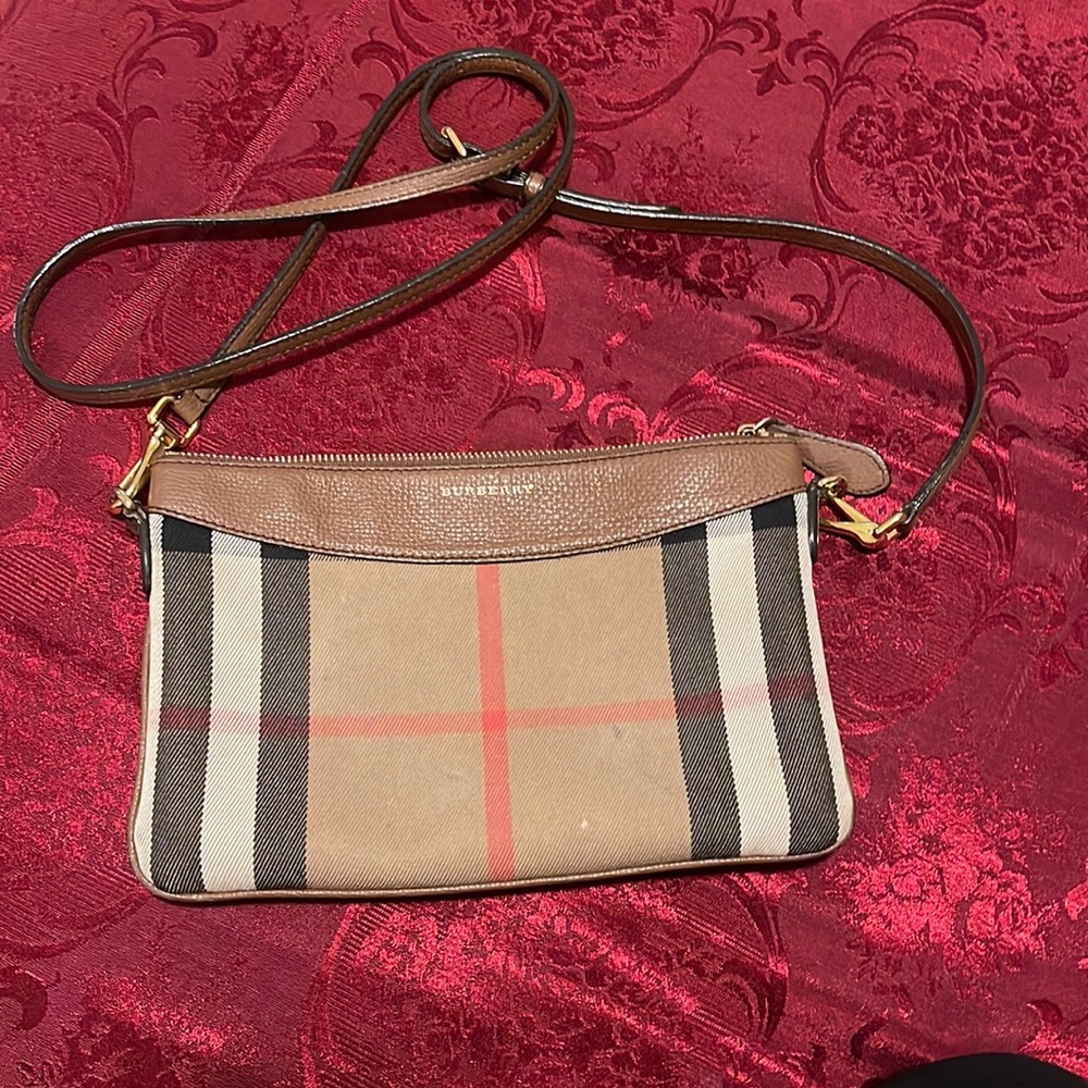 Authentic Burberry, Crossbody